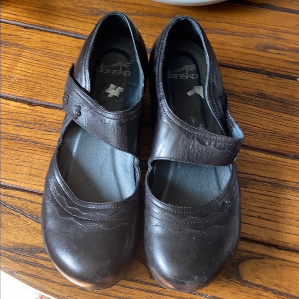 Dansko Clogs Size 38 - image 1